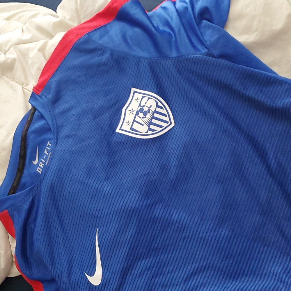 Lot of 3 Nike Intl soccer training jerseys